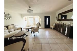 6360 W 8th Ave Hialeah, FL 33012 - MLS#A11866834