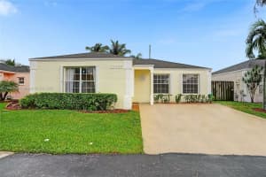 22255 Sw 97th Ct, Cutler Bay
