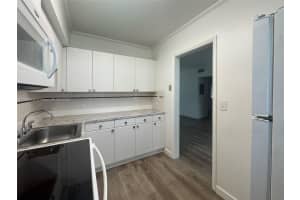 7635 Sw 57th Ave 2 South Miami, FL 33143 - MLS#A11866935