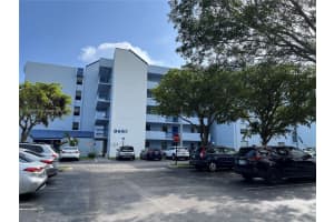 9440 Fontainebleau Blvd 101, Miami
