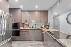 1345 Lincoln Rd 1105, Miami Beach, FL 33139 - MLS#A11866996