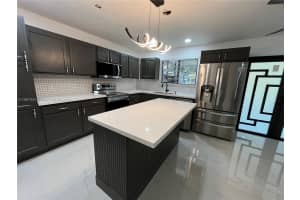 4661 NW 4th St 1, Plantation, FL 33317 - MLS#A11867034