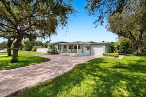 600 Oriole Ave, Miami Springs