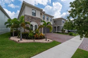 8475 Nw 39th Ct, Coral Springs