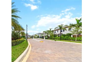 15927 Sw 2nd Pl, Pembroke Pines