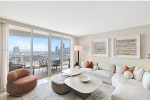 848 Brickell Key Dr 2605, Miami