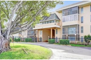 4848 Nw 24th Ct 232 Lauderdale Lakes, FL 33313 - MLS#A11868253