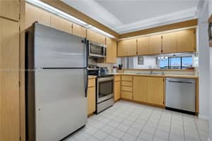 2441 S Village Blvd 402, West Palm Beach, FL 33409 Sold 12/17/25