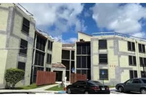212 Lake Pointe Dr 205, Oakland Park