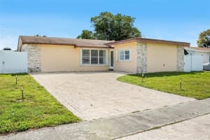 9400 Nw 13th St, Pembroke Pines