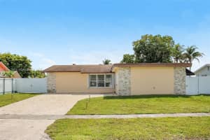 9400 Nw 13th St Pembroke Pines, FL 33024 - MLS#A11868356