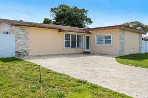 9400 Nw 13th St Pembroke Pines, FL 33024 - MLS#A11868356