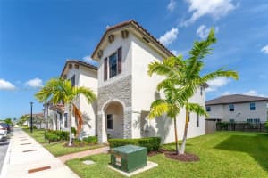 11761 SW 245th Ter 11761, Homestead, FL 33032 - MLS#A11868362