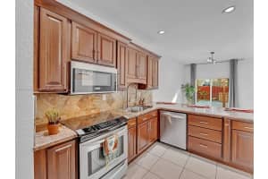 4953 Sw 135th Way 4953, Miramar