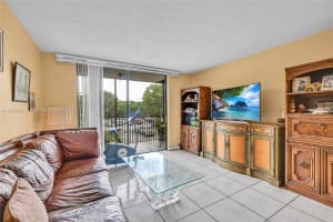 5570 Nw 44th St 215a Lauderhill, FL 33319 - MLS#A11868394