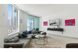1900 N Bayshore Dr 2810, Miami