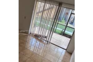 4435 Treehouse Ln #27-c Tamarac, FL 33319 - MLS#A11868408