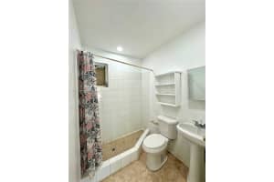 600 Sw 67th Ter A Pembroke Pines, FL 33023 - MLS#A11868530