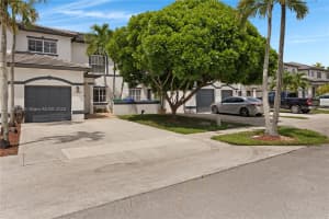 12913 SW 49th Ct, Miramar, FL 33027 - MLS#A11868532