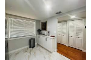3501 Inverrary Dr 201 Lauderhill, FL 33319 - MLS#A11868538