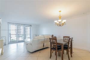 5701 Collins Ave 405 Miami Beach, FL 33140 - MLS#A11868549