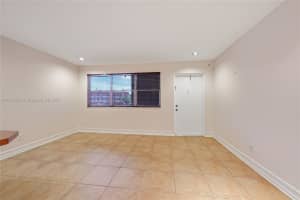 9021 Sunrise Lakes Blvd 211, Sunrise, FL 33322 - MLS#A11868552