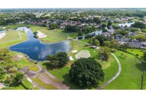 7068 Woodmont Ave, Tamarac, FL 33321 - MLS#A11868554