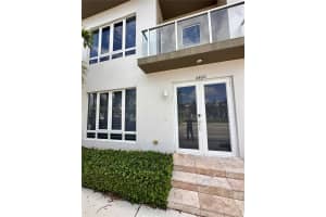 6420 Nw 104th Path 6420, Doral