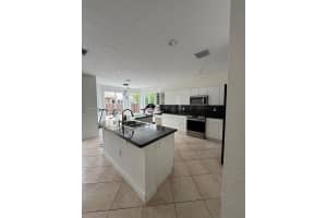 10873 NW 71st St, Doral, FL 33178 - MLS#A11868591