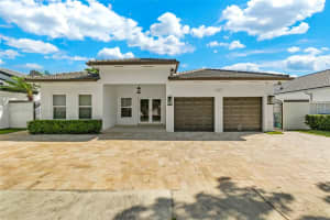 14813 NW 87th Pl, Miami Lakes, FL 33018 - MLS#A11868605