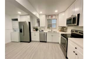 7070 Tyler St, Hollywood, FL 33024 - MLS#A11868617