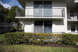 4009 N Cypress Dr 106, Pompano Beach, FL 33069 - MLS#A11868656