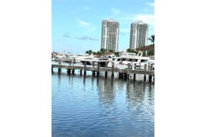 3553 Magellan Cir 318-1, Aventura