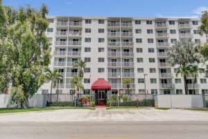 1251 Ne 108th St 411, Miami