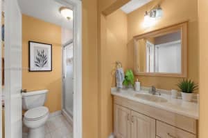 13325 SW 8th Ln, Miami, FL 33184 - MLS#A11868717