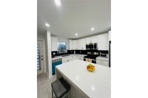 2200 Ne 36th St 3, Lighthouse Point
