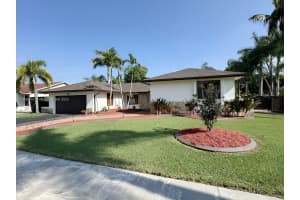 11601 SW 104th St, Miami, FL 33176 - MLS#A11868748