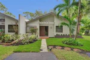 3821 N Arelia Dr N Delray Beach, FL 33445 - MLS#A11868779
