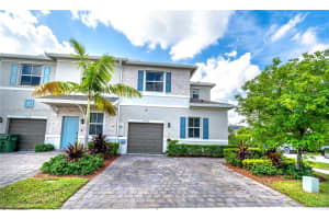 750 Se 16th Ct, Homestead