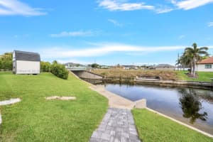2590 Surfside Blvd Cape Coral, FL 33914 - MLS#A11868804