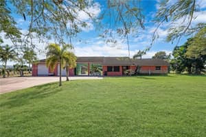 20000 Sw 216th St, Miami