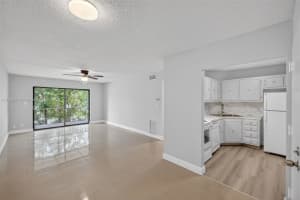 3109 Oakland Shores Dr 209, Oakland Park