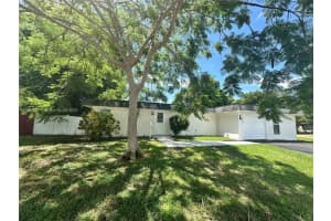 8003 NW 70th Ave, Tamarac, FL 33321 - MLS#A11868856