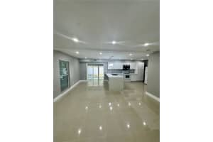 8003 NW 70th Ave, Tamarac, FL 33321 - MLS#A11868856