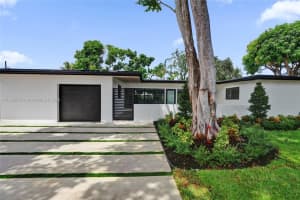 1931 Ne 186th Dr, North Miami Beach