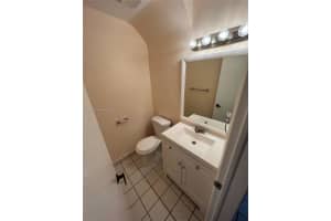 2605 NW 47th Ter 103, Lauderdale Lakes, FL 33313 - MLS#A11868888