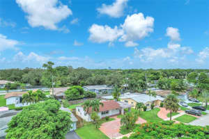 2112 N 32nd Ct 0 Hollywood, FL 33021 - MLS#A11868975