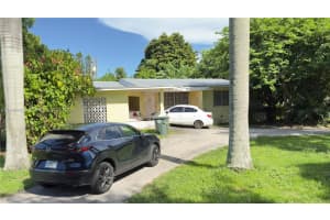 549 SE 2nd St, Belle Glade, FL 33430 - MLS#A11868990