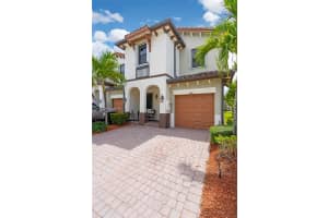 8861 Nw 102nd Pl Doral, FL 33178 - MLS#A11869009