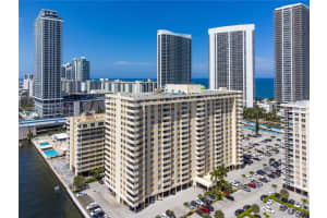 1833 S Ocean Dr 1007, Hallandale Beach